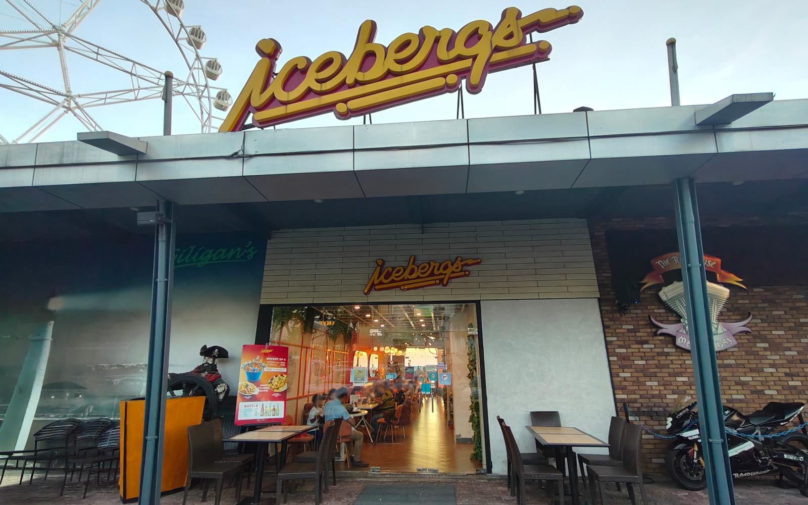 ICE BERG in SM Mall of Asia